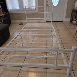 Twin Size Bed Freme 