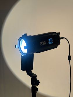 Godox S30 Focusing LED Light