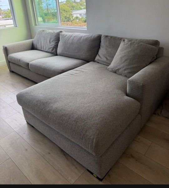 Beautiful Grey Sectional Couch From McCreary Modern LIKE NEW