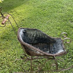 Vintage child's sleigh ironwork In  good condition with normal surface rust basket needs repair