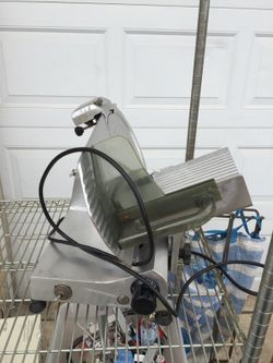 Meat slicer