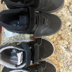 Vans Toddler Size 8 And Size 10