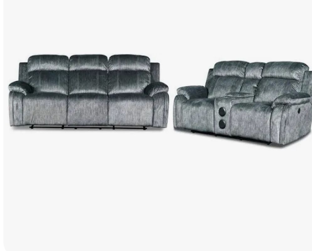 Reclining Sofa And Love Seat W/bluetooth Speakers