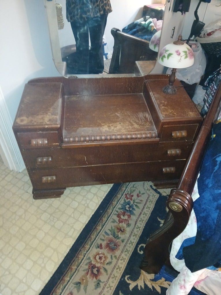 Antique Vanity/Dresser With Mirror