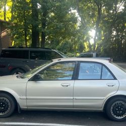 2000 Mazda protégé