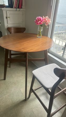 Mid Cenutry Table and Chairs