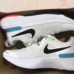 Nike React Miler White Multi Women Sizes: 8.5, 7.5