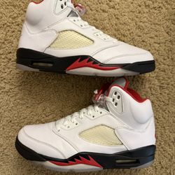 Size 8.5 (Pre owned, no box) - 2020 Air jordan 5 retro fire red silver 