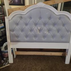 Vintage Style Full Size Bedframe 