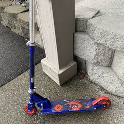 Spider-Man scooter in good condition. Adjustable height. Asking only $10