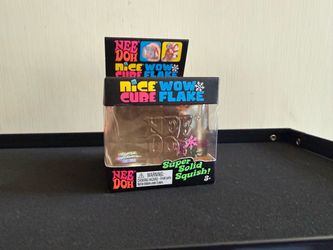 Nee Doh Nice Cube Wow Flake Squish Toy