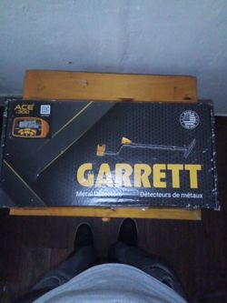 GARRETT METAL  DETECTOR