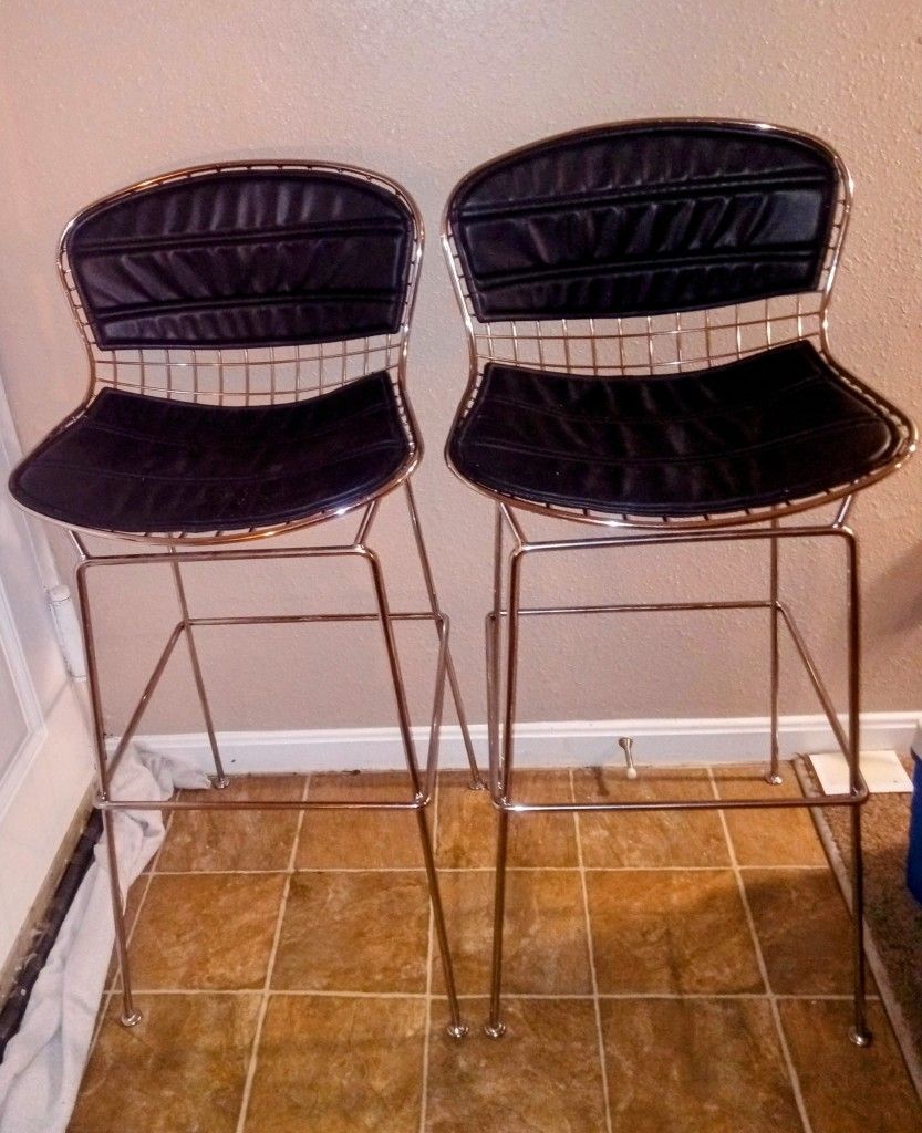 2 Black Bar Stool