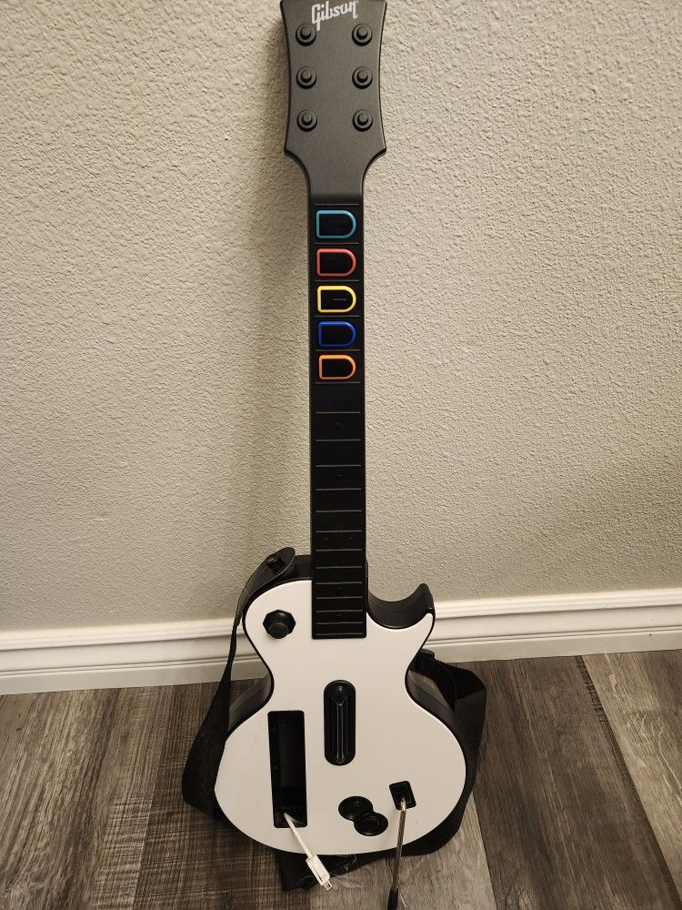 Nintendo WII Guitar Hero Gibson Les Paul Red Octain White95125.805