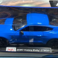 Maisto 1:18 Diecast Special Edition - 2020 Ford Mustang Shelby GT500 Light Blue