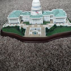 THE US CAPITOL Replica (Danbury Mint)