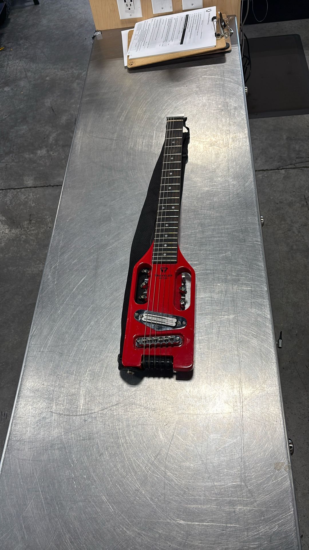 Ultra Light/ Traveler Guitar