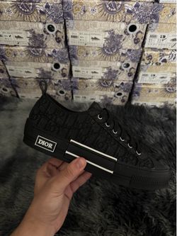 DESIGNER SHOES