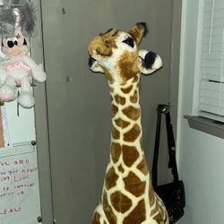 Mellisa & Doug Giraffe 