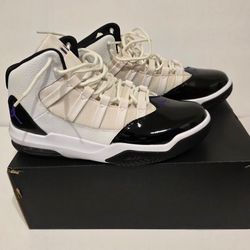 Jordan Max Aura Size 9