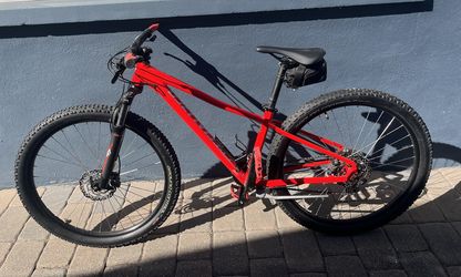 Specialized Pitch women’s mountain bike