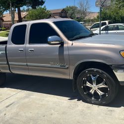 Toyota Tundra 2001
