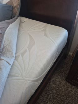 Queen bedroom set