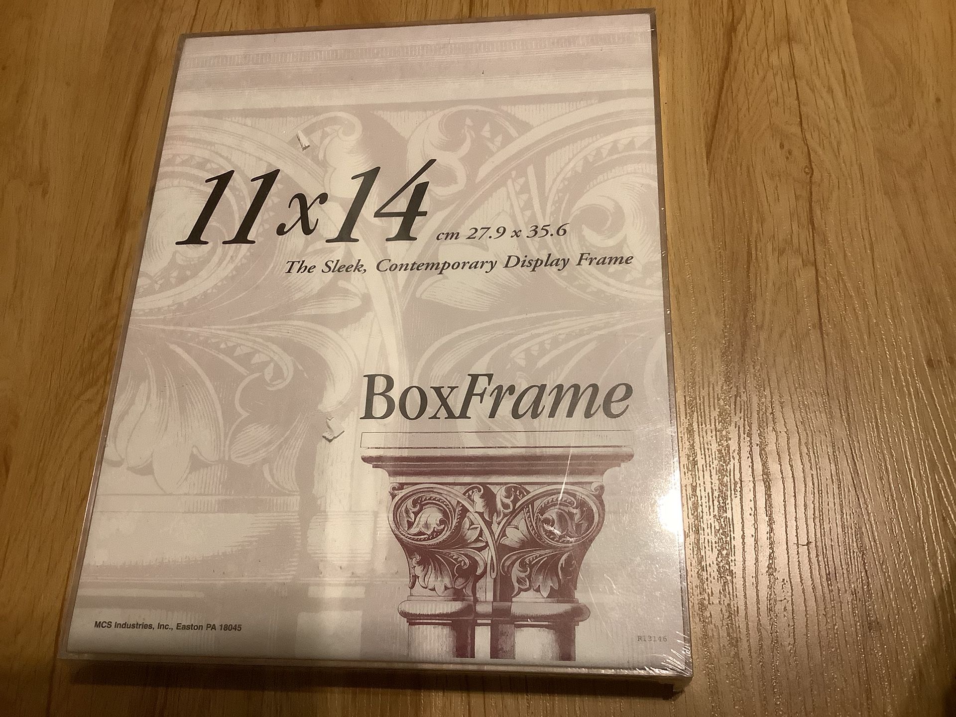 11 X 14 Display Clear Box Frame New In Wrap