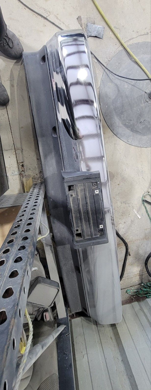 91 Gmc Pick Up Front Bumper