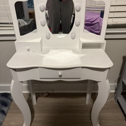 Child Vanity 
