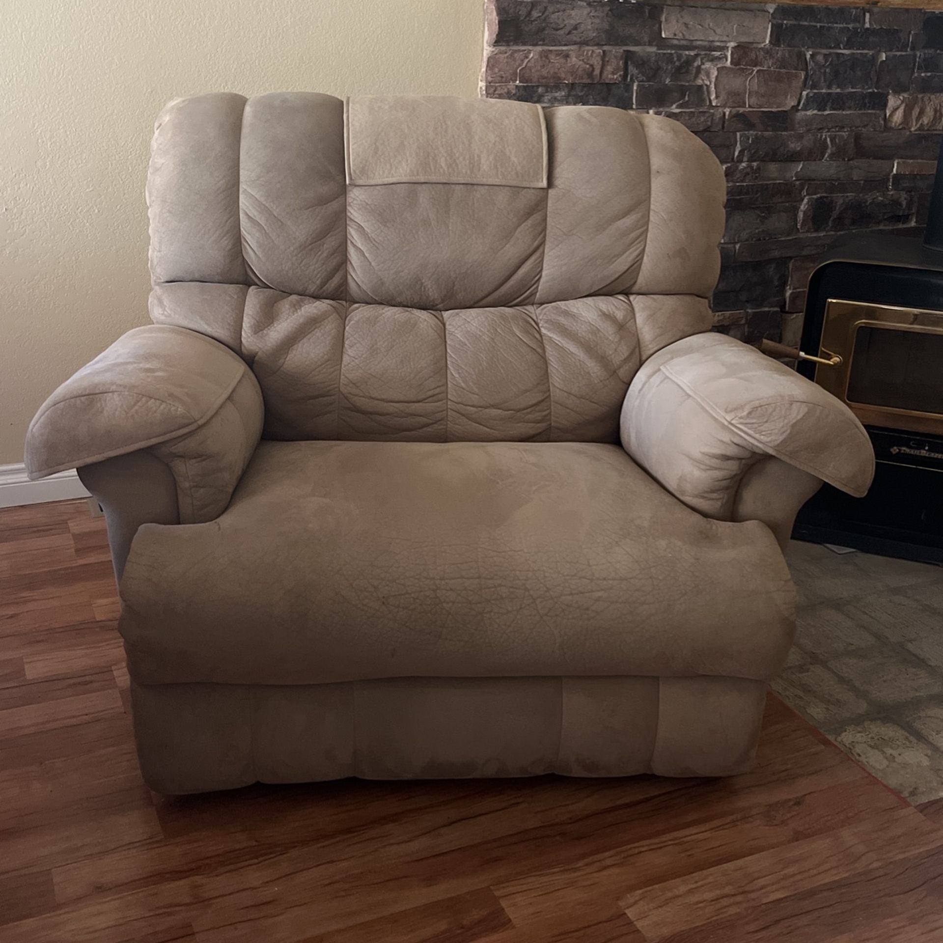 Lazy Boy Double Recliner Rocker for Sale in Pahrump, NV OfferUp