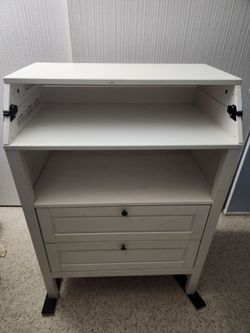 Sundvik Changing Table