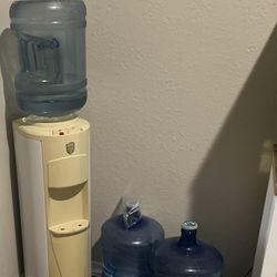 Water Dispenser