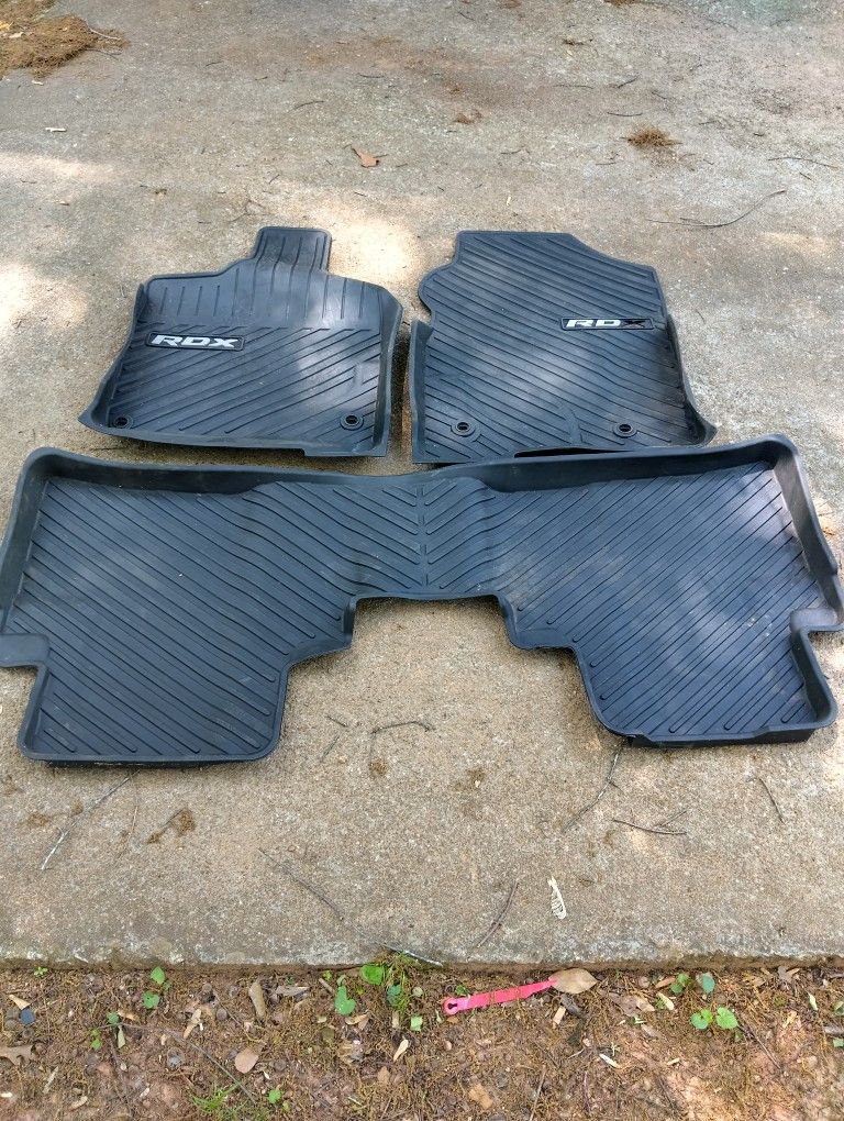 Acura RDX Cover Mats