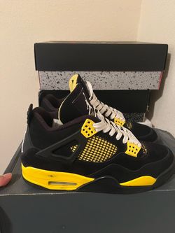Jordan 4 Thunder