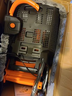 LawnMaster 13in 24 V Cordless Lawn Mower