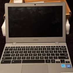 SAMSUNG CHROMEBOOK BRAND NEW