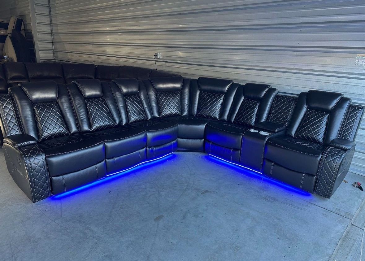 Power Reclining Sectional Couch