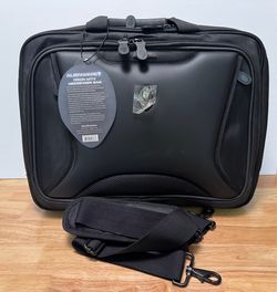 Alienware Mobile Edge Orion M17x Messenger Bag