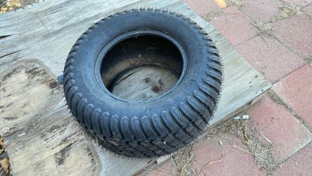25x11.00-12 Tire