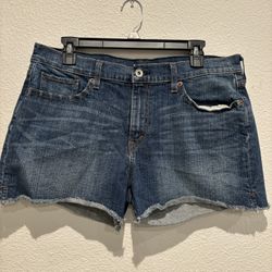 Levi’s mid Rise Shorts SZ 12
