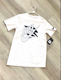 *BRAND NEW* Nike T-Shirts Boys X-Large