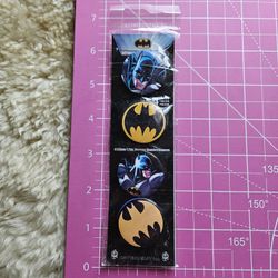 4pk BATMAN BUTTONS each 1.25"