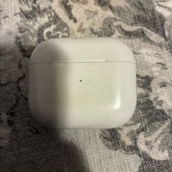 Apple AirPods 3 