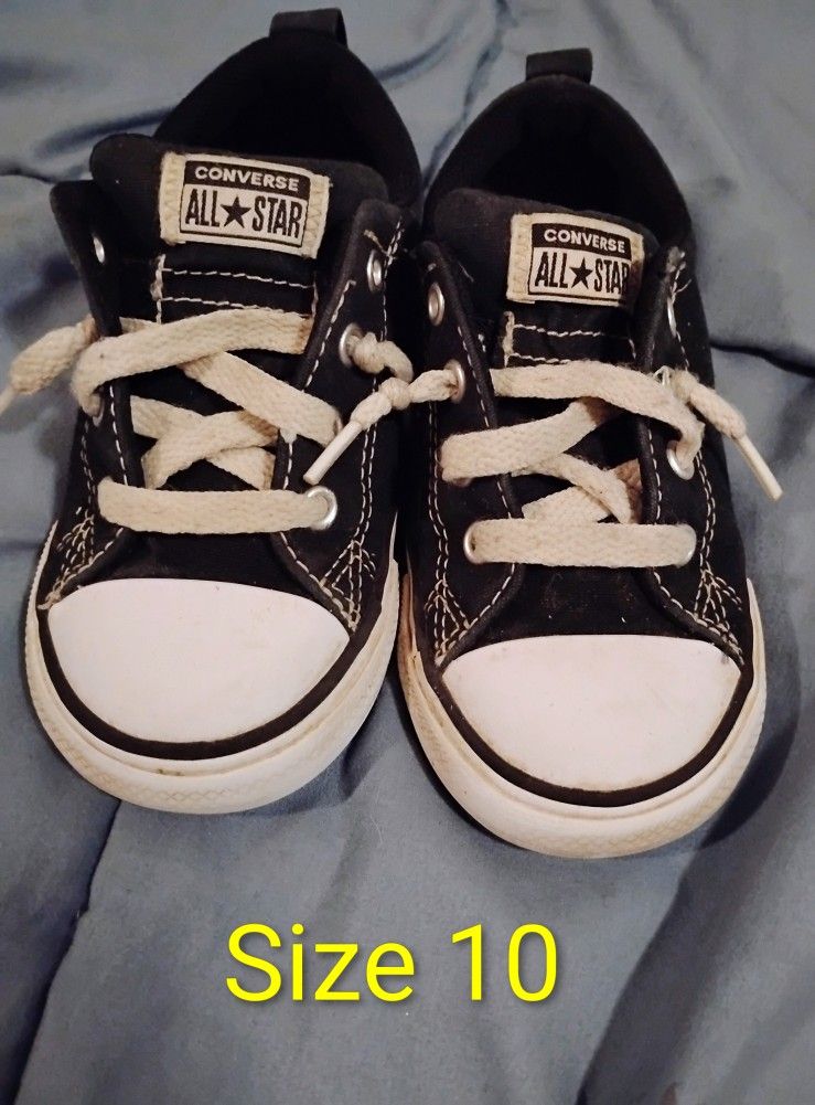 Black And white Converse Size 10