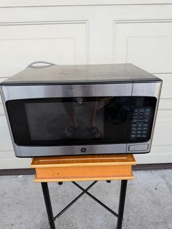 GE Stainless Steel Countertop Microwave