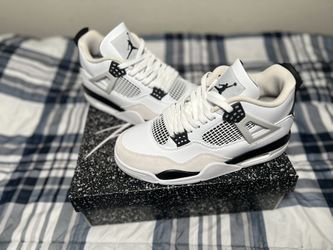 🔥 Air Jordan 4 SE “White Cement” – Size 9 – BRAND NEW 🔥
