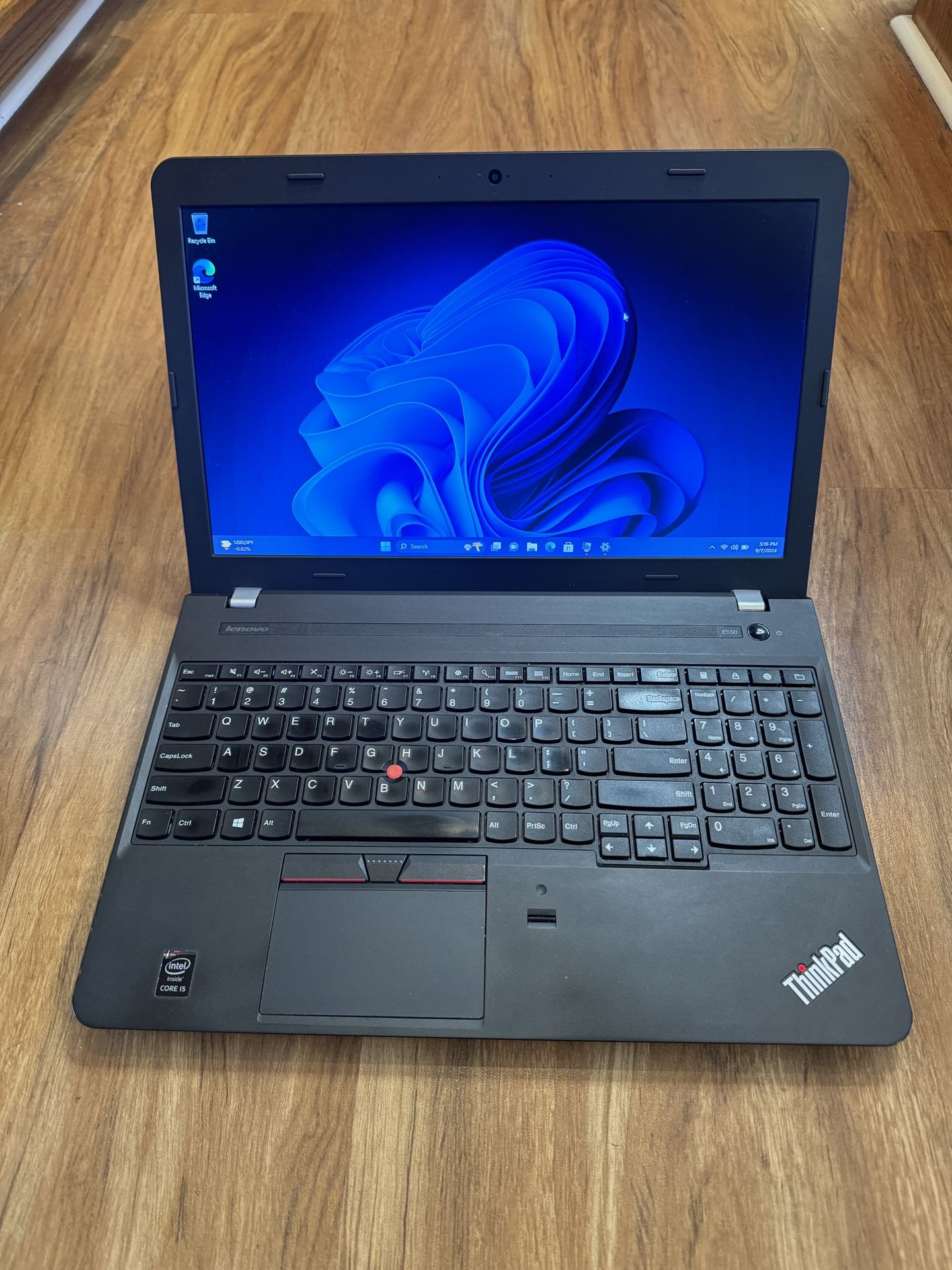 Lenovo ThinkPad E550 core i5  5th gen 8GB RAM 256GB SSD Windows 11 Pro 15.6” HD Screen Laptop with charger in Excellent Working condition!!!!!  Specif