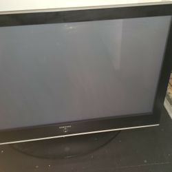 Samsung 50inch Heavy TV 150 Lbs Works Excellent Was Using To Game