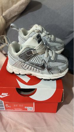 Nike vomero size 5